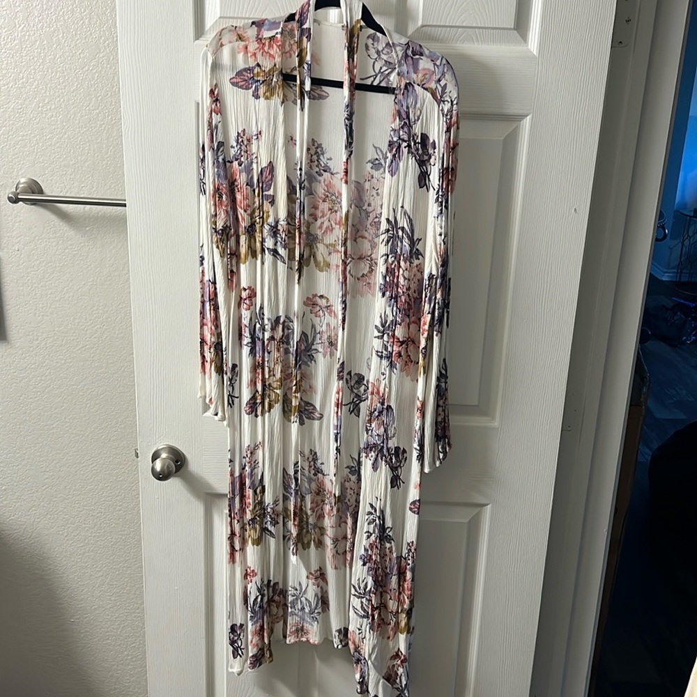 Charlotte Russe - kimono